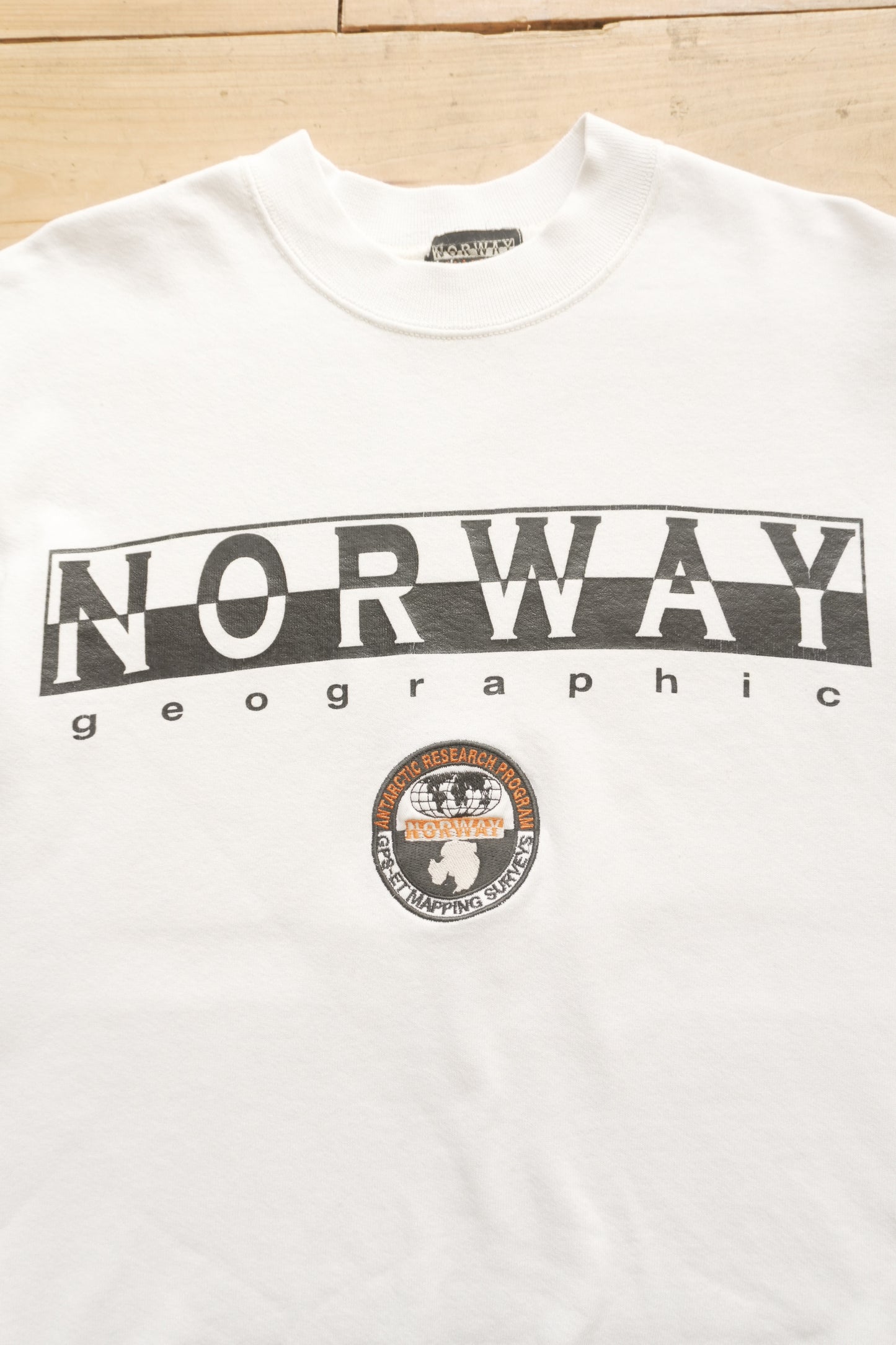 Vintage Sweatshirt Norway Geographic 80s 90s Cream Men's Small Crew Neck