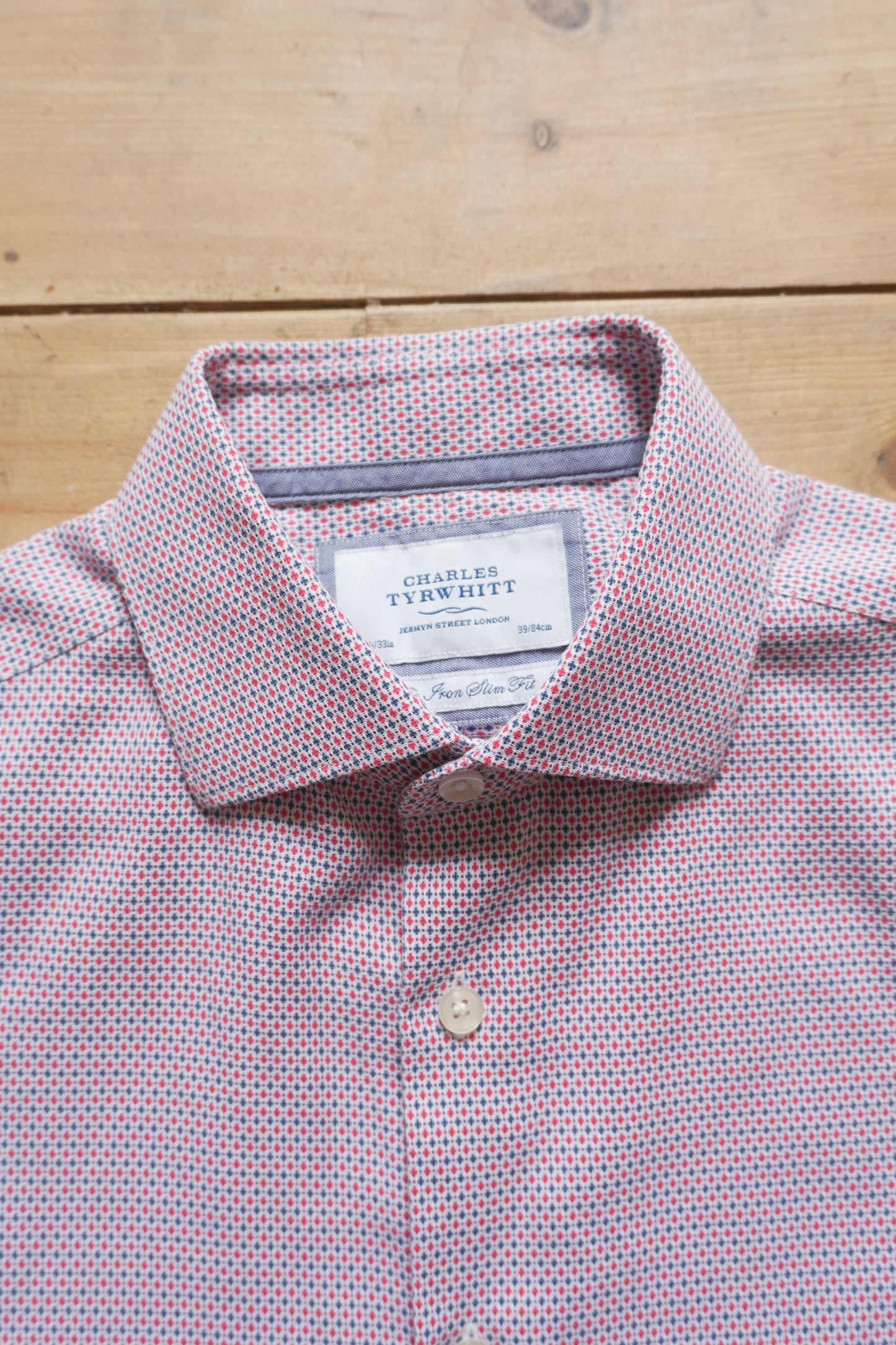 Charles Tyrwhitt Shirt Slim Fit Non Iron 15 1/2 Inch Men's Medium Red Blue Dot Geo Print Long Sleeve