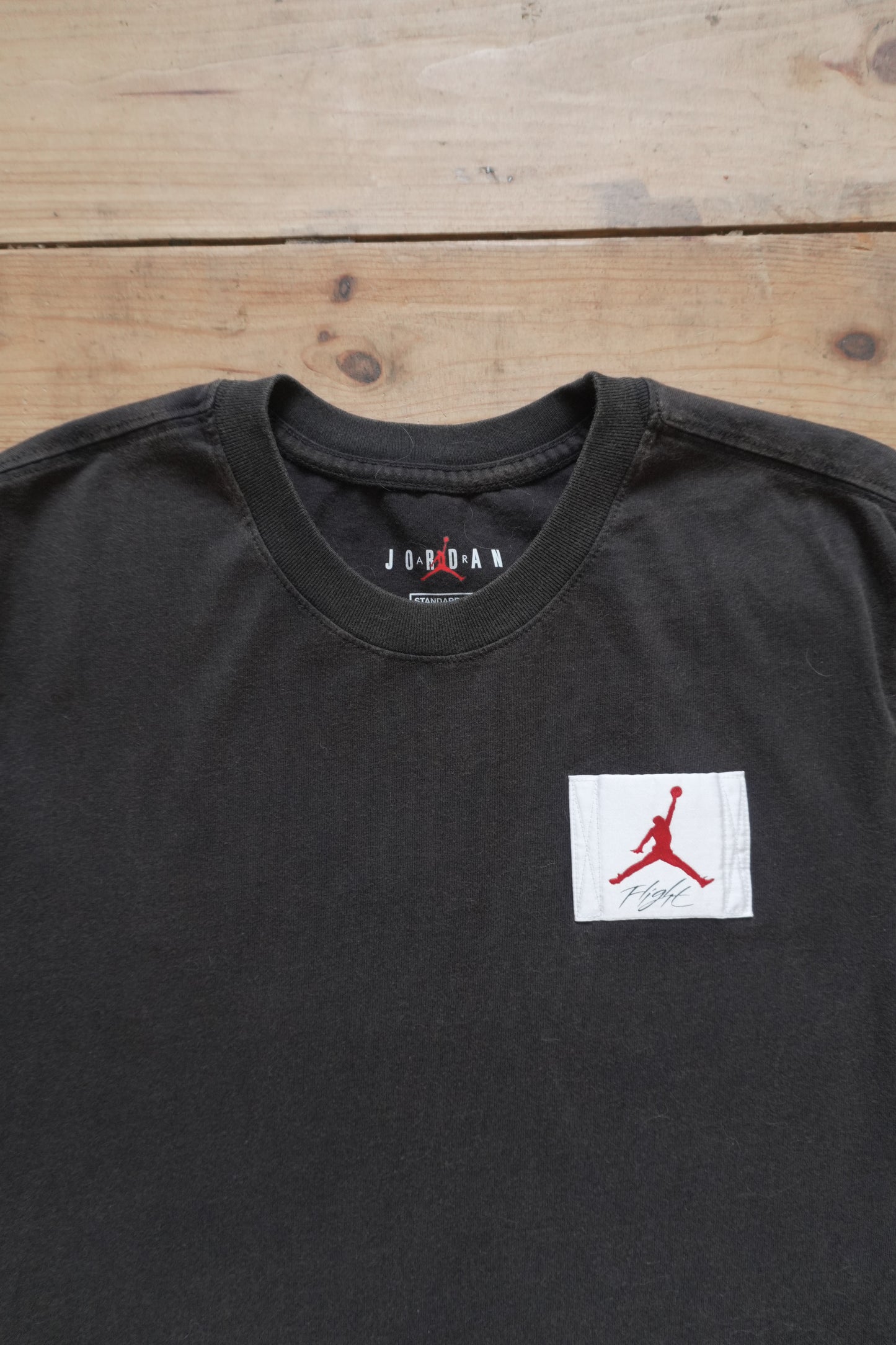 Jordan T-shirt Black White Red Logo on Chest Men's Small Standard Fit 100% Cotton