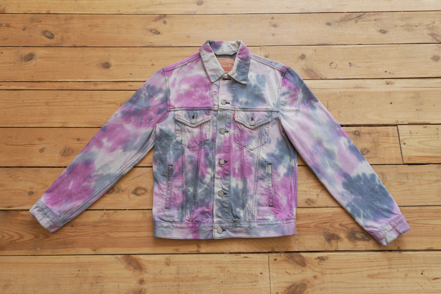 Vintage Levi's Denim Jacket Tie Dye Purple Medium Oversized Festival Rave