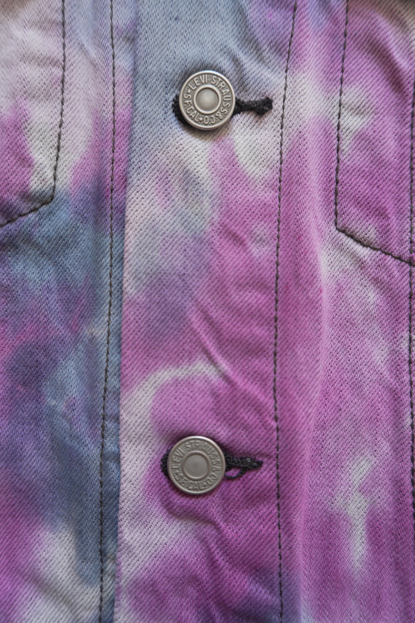 Vintage Levi's Denim Jacket Tie Dye Purple Medium Oversized Festival Rave