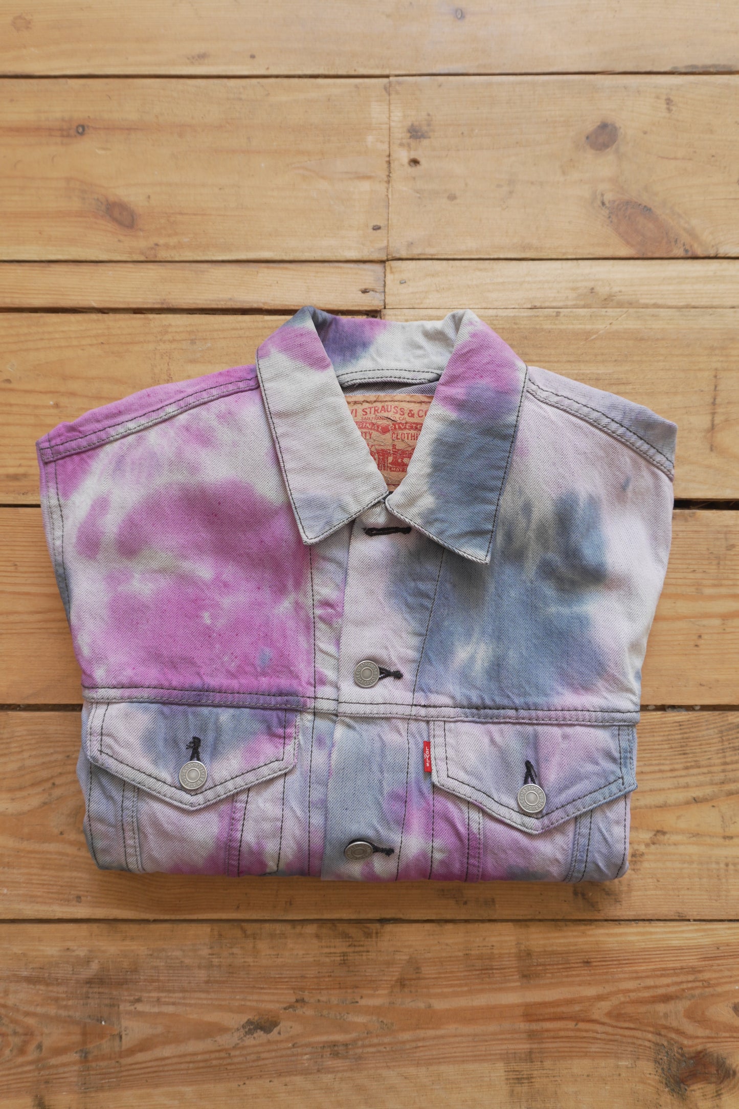 Vintage Levi's Denim Jacket Tie Dye Purple Medium Oversized Festival Rave