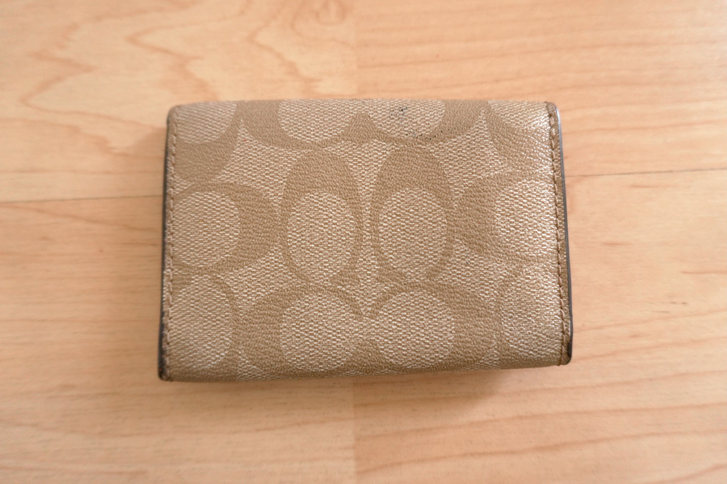 Coach Key Case Beige Leather Pink Leather Inside Key Holder Monogram