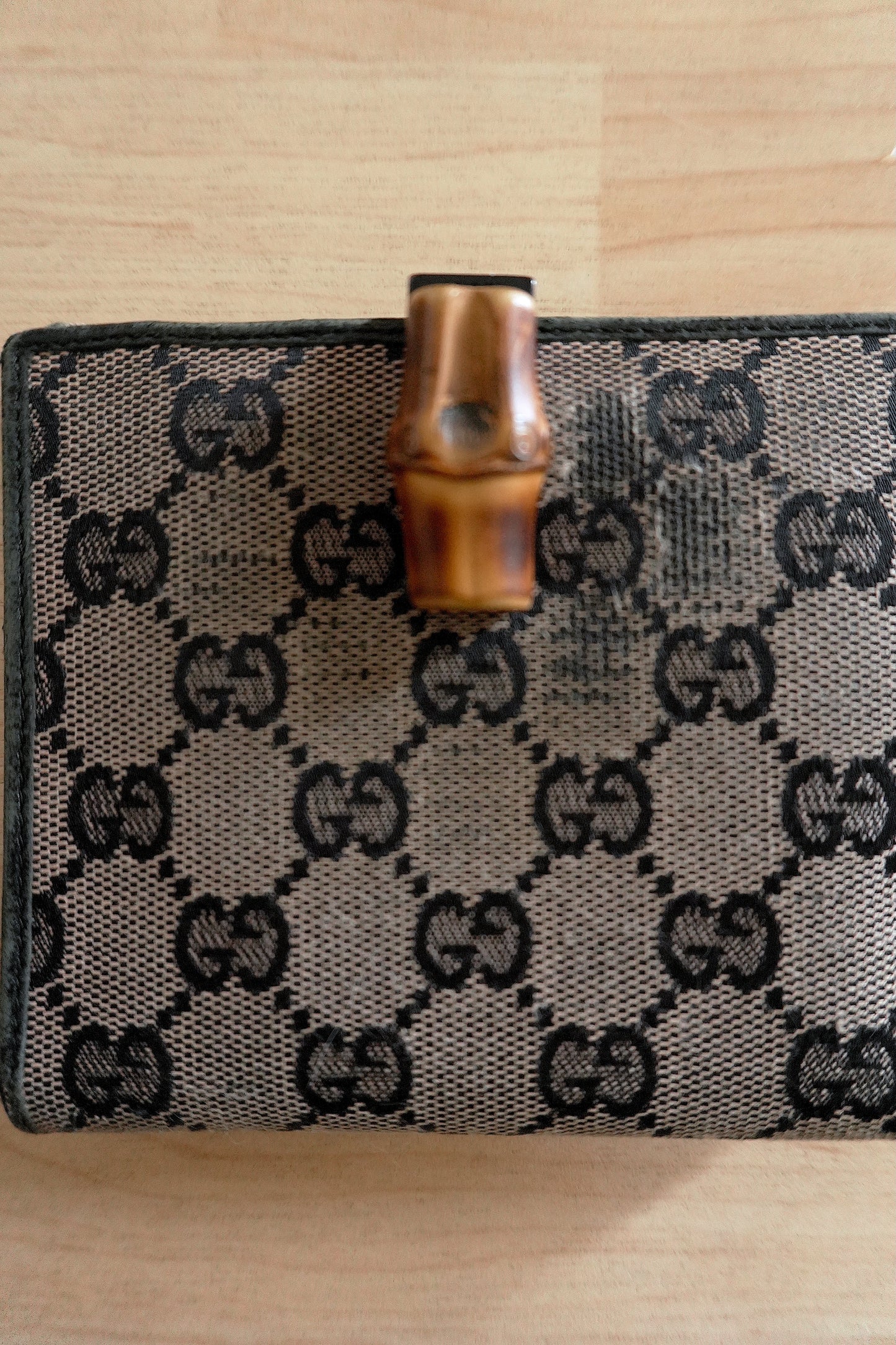 Gucci Vintage Wallet GG Monogram Black Beige Bamboo Clasp Leather Men’s