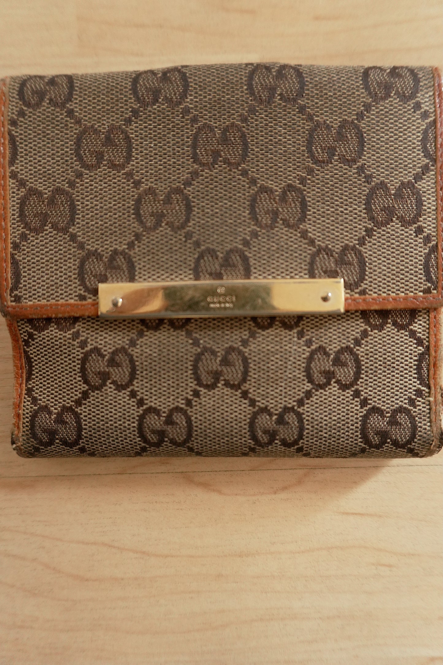 Gucci Vintage Wallet GG Monogram Brown Tan Leather Canvas Gold Logo Unisex