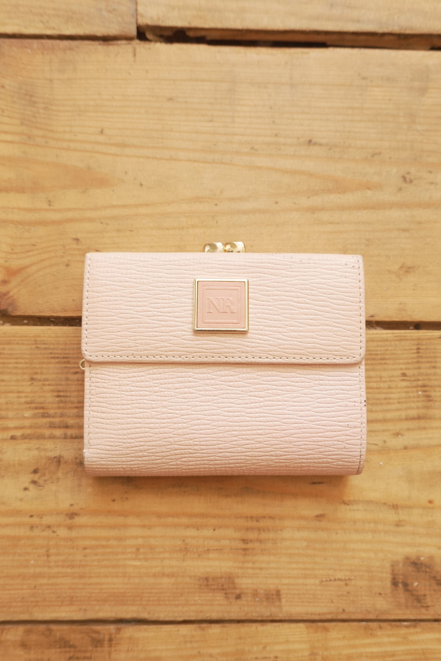 Nina Ricci Vintage Leather Light Pink Wallet Bifold Purse Gold Clasp