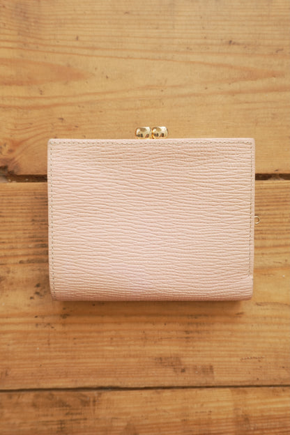 Nina Ricci Vintage Leather Light Pink Wallet Bifold Purse Gold Clasp