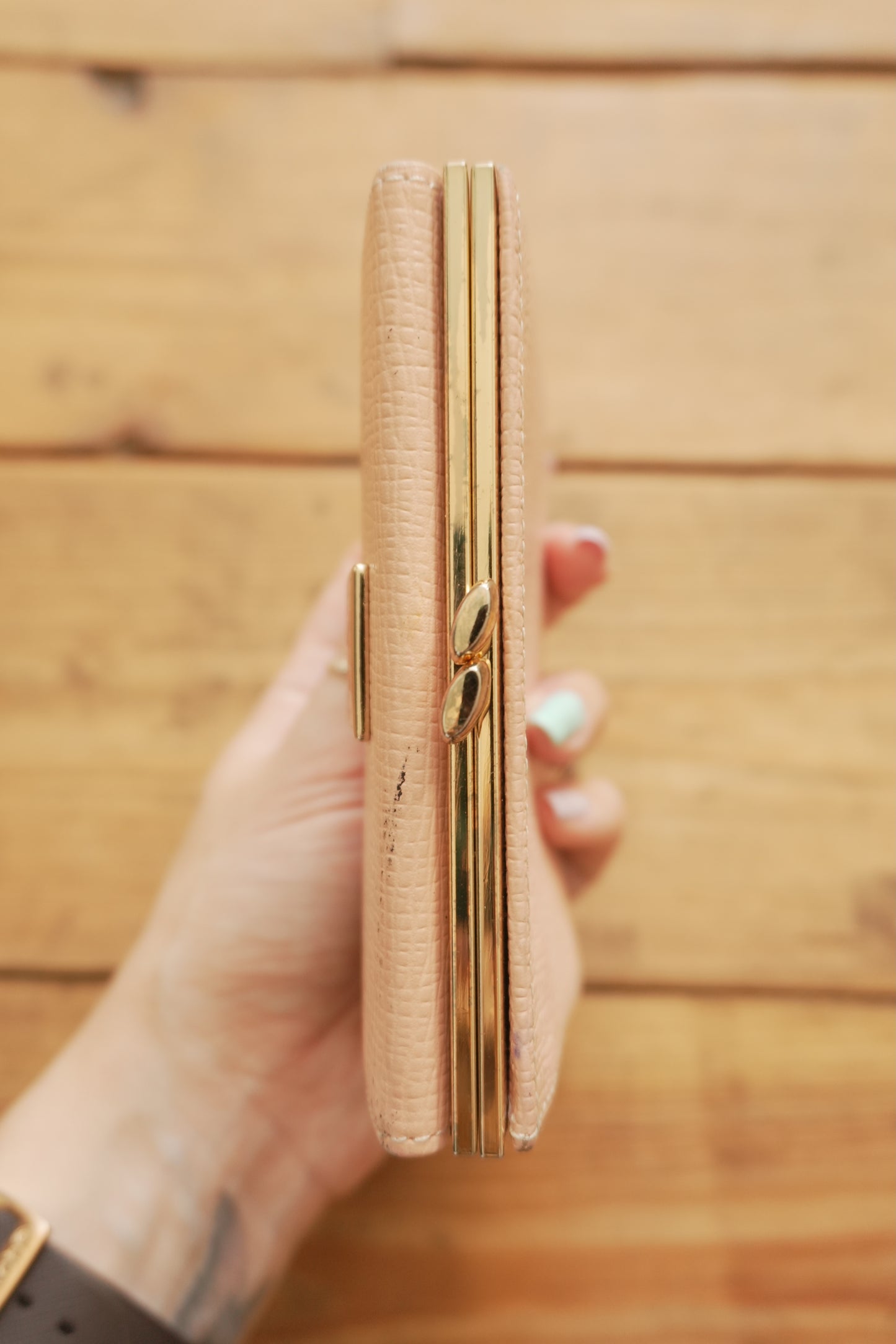 Nina Ricci Vintage Leather Light Pink Wallet Bifold Purse Gold Clasp