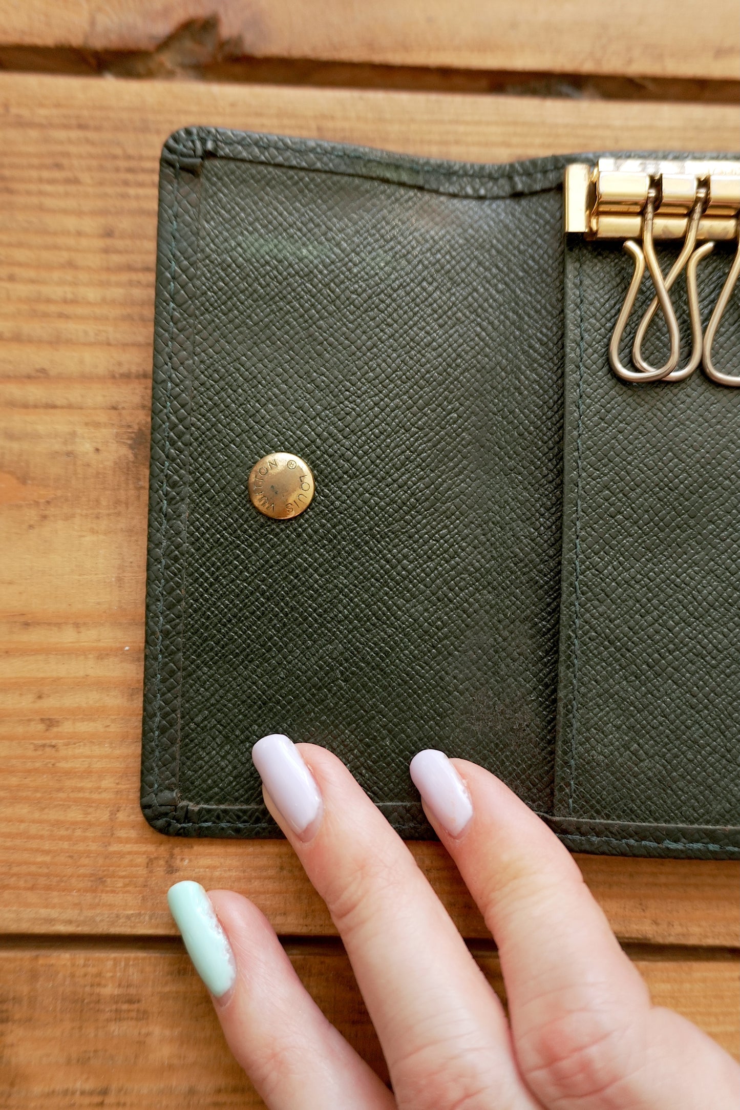 Louis Vuitton Green Leather Keycase Epi Leather Keyholder with Box
