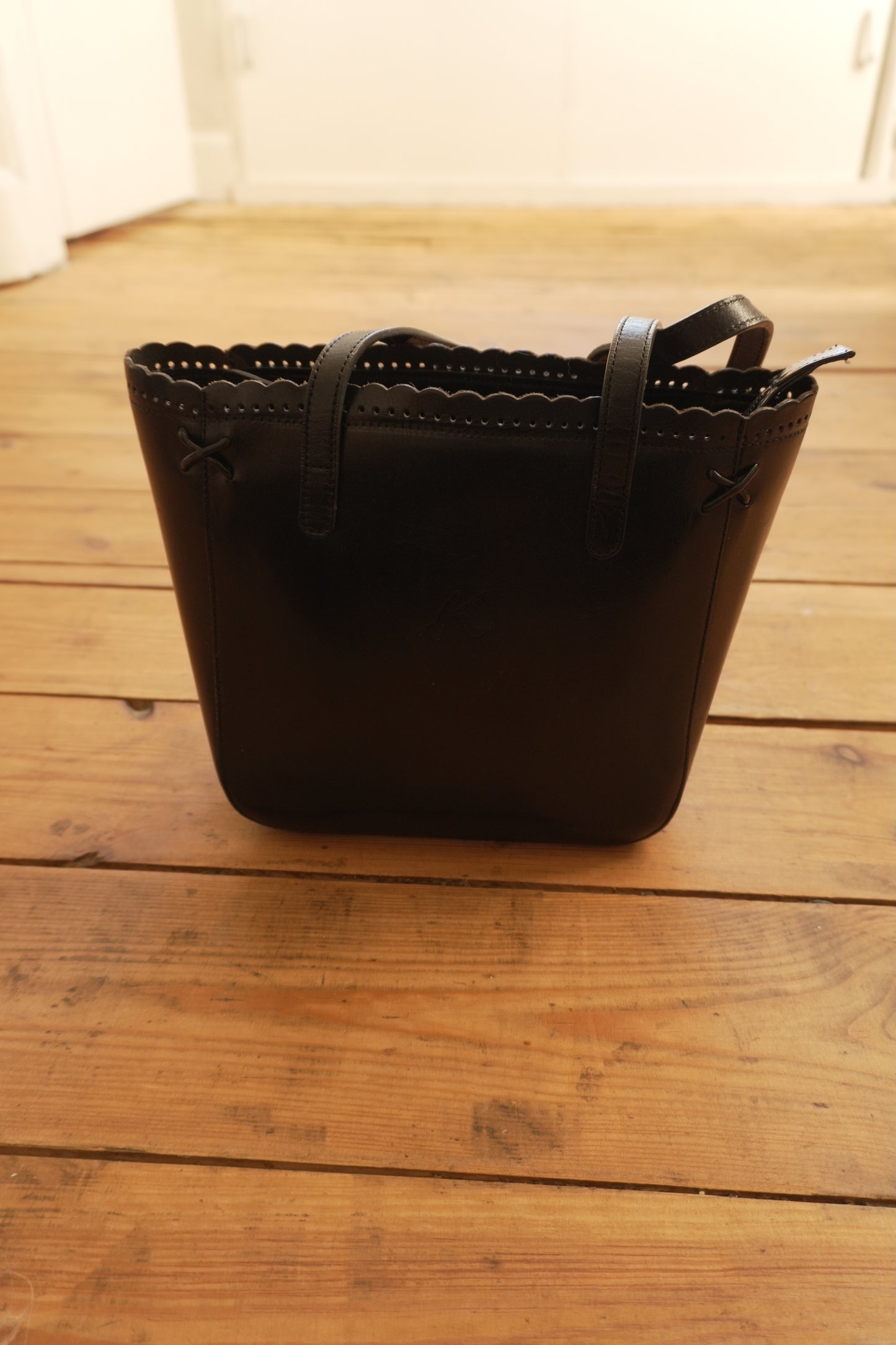 Vintage Tote Bag Black Leather Kitamara Frill Detail Women's Handbag Gold Zip Double Handle