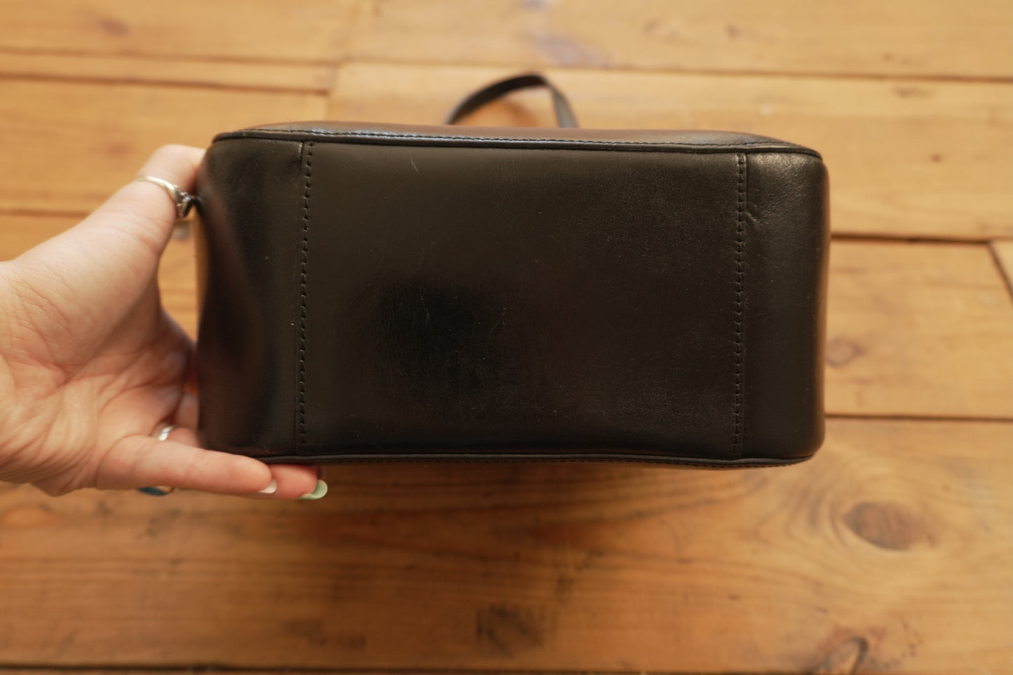 Vintage Tote Bag Black Leather Kitamara Frill Detail Women's Handbag Gold Zip Double Handle