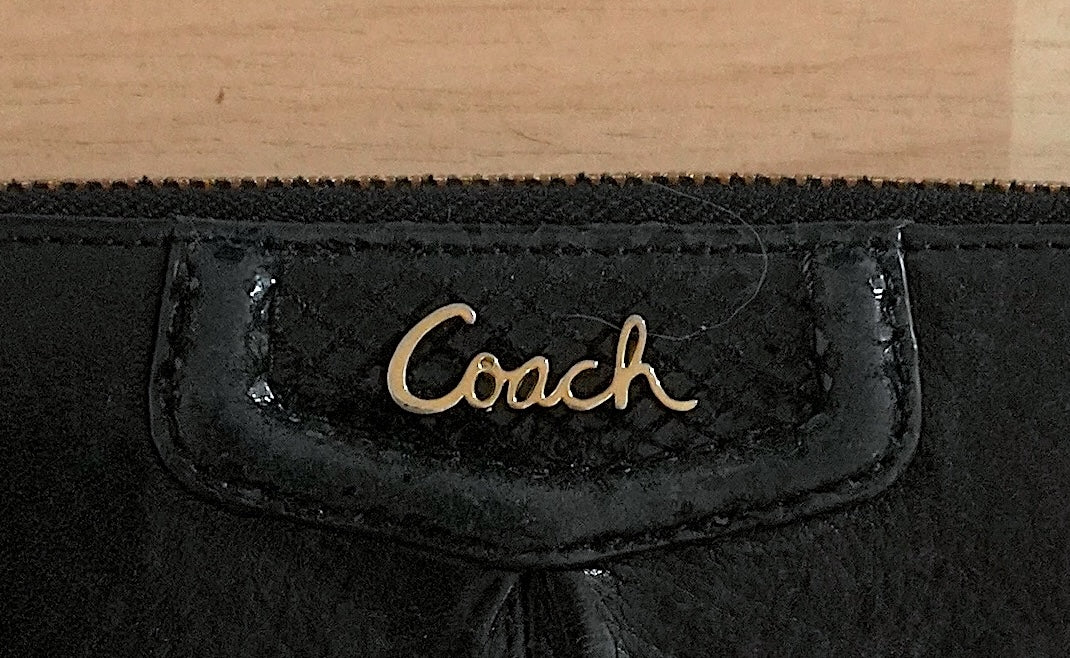 Coach Vintage Wallet Black Leather Zip Around Long Purse Gold Hardware Women's
