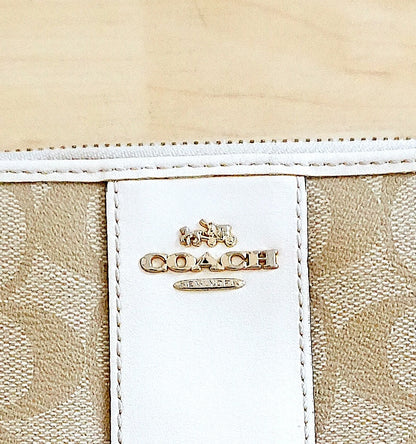 Coach Wallet Leather Cream Beige Long Purse Gold Logo Purse Women's