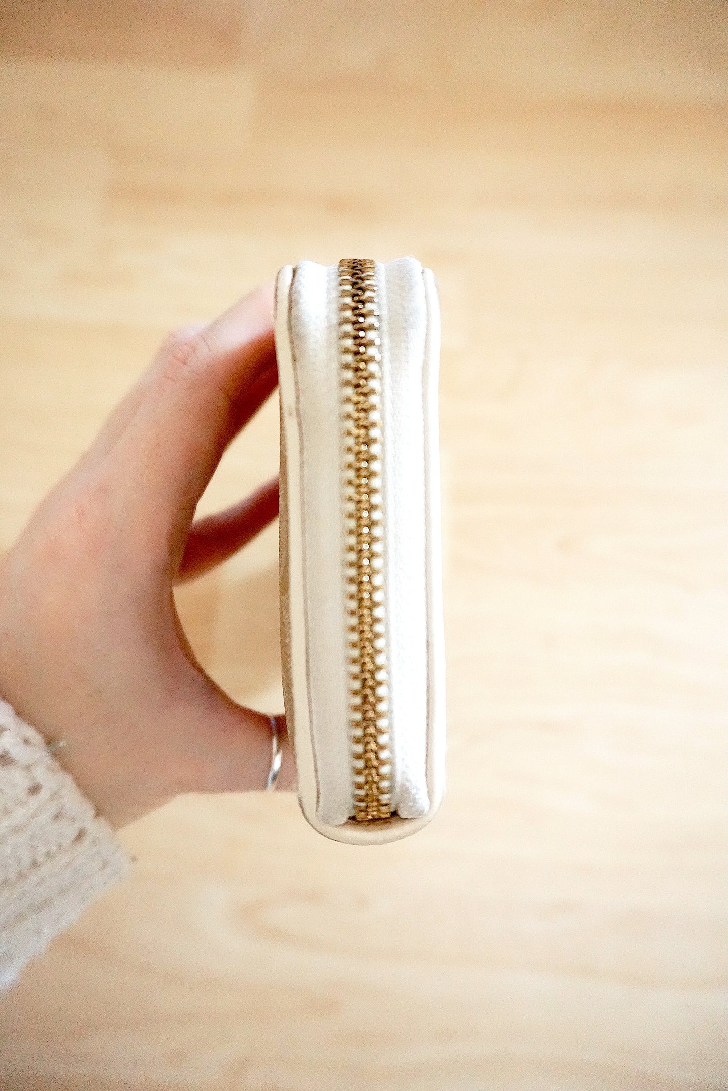 Coach Wallet Leather Cream Beige Long Purse Gold Logo Purse Women's