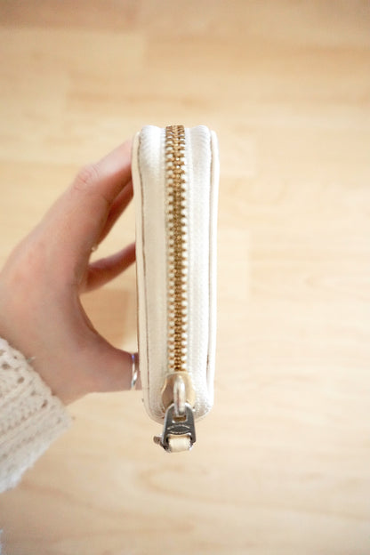 Coach Wallet Leather Cream Beige Long Purse Gold Logo Purse Women's