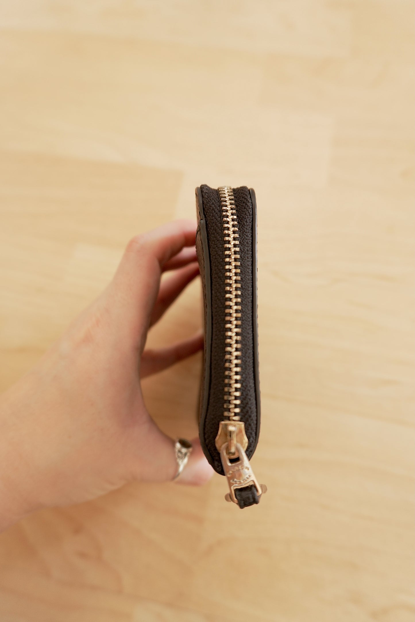 Coach Purse Black Leather Small Zip Around Wallet Gold Logo Zip Women's