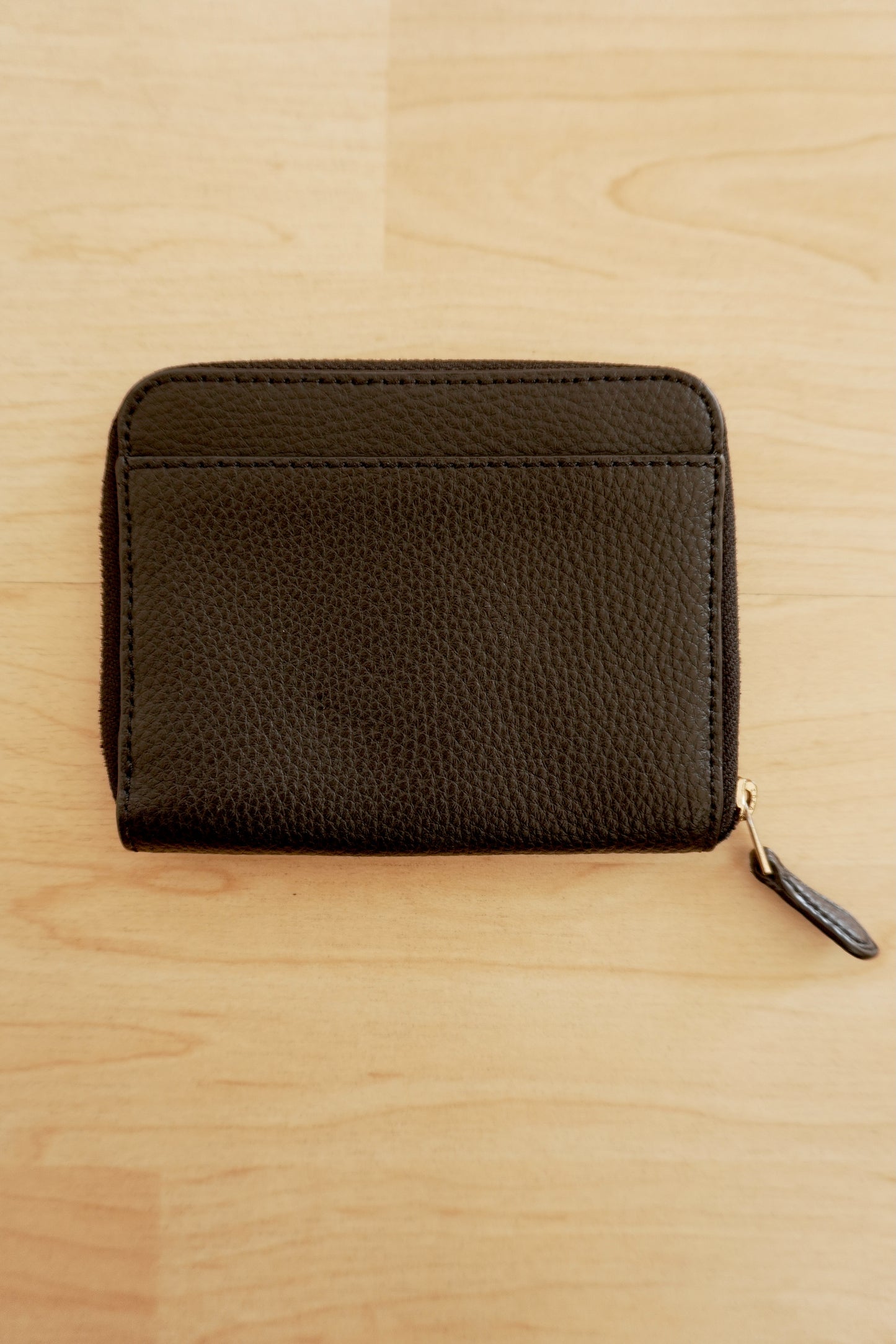 Coach Purse Black Leather Small Zip Around Wallet Gold Logo Zip Women's