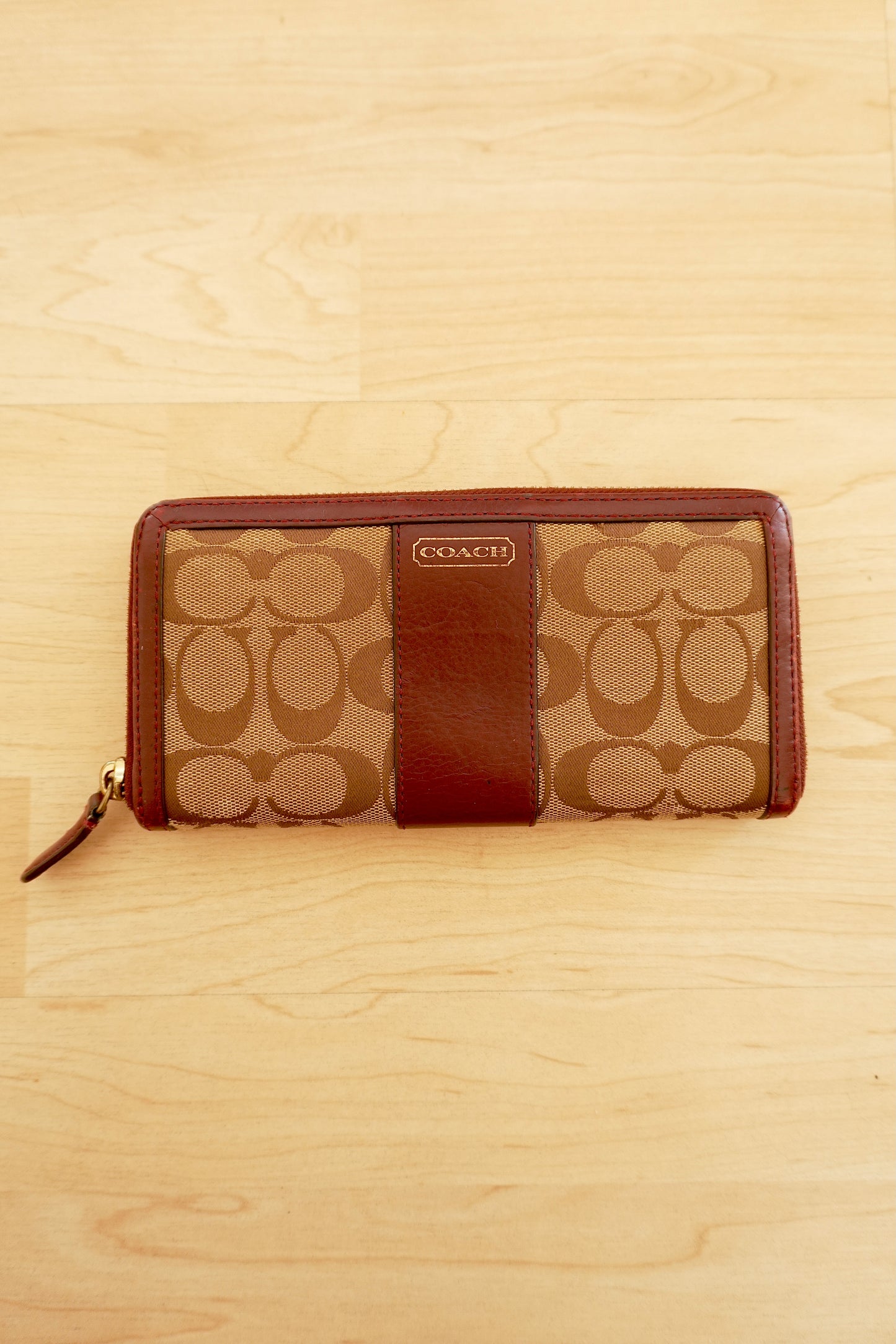 Coach Vintage Wallet Burgundy Leather Brown Canvas Monogram Zip Around Purse