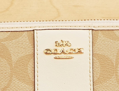 Coach Wallet Cream Beige Leather Long Zip Around Purse Gold Hardware Logo Zip Women's