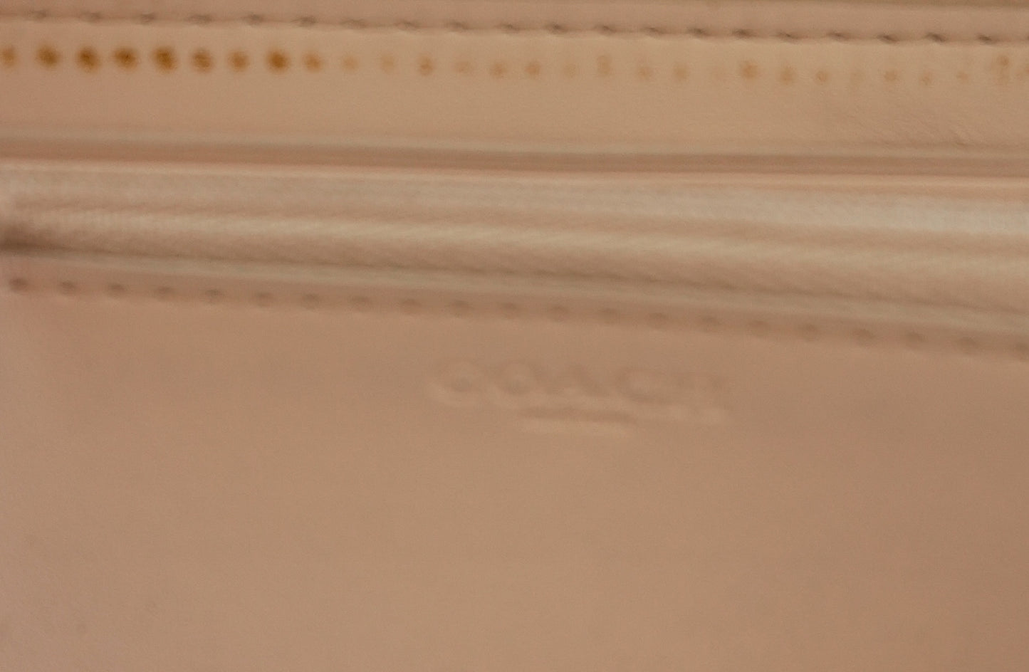 Coach Wallet Cream Beige Leather Long Zip Around Purse Gold Hardware Logo Zip Women's