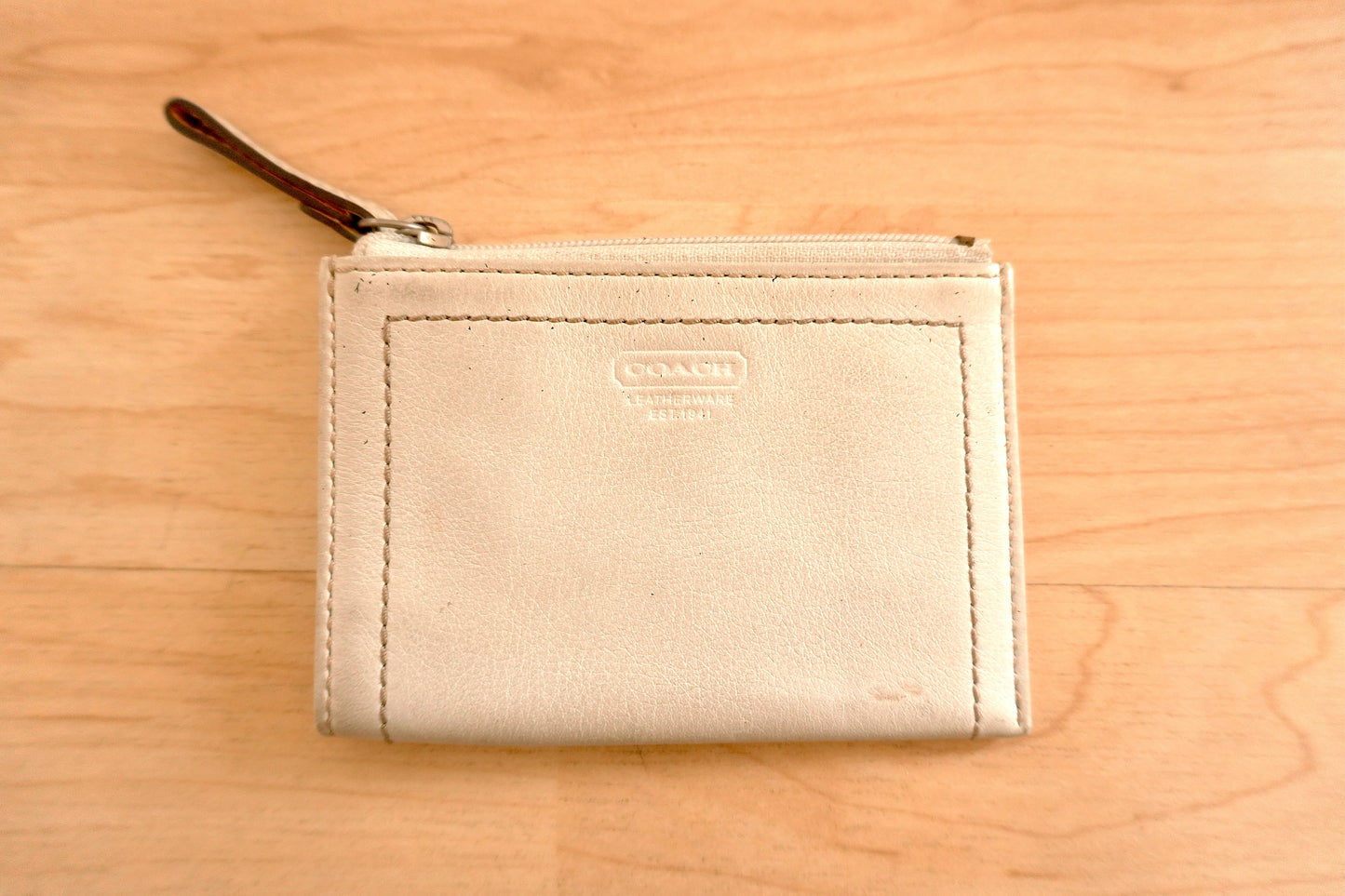 Vintage Coach Coin Purse White Cream Leather Zip Pouch Keychain Small Wallet