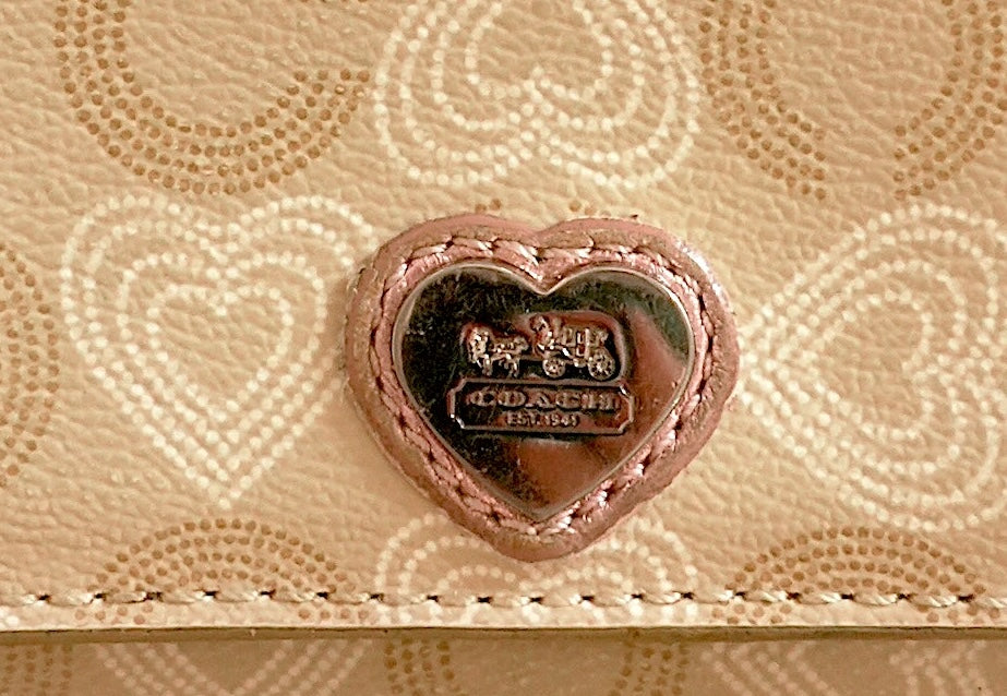 Vintage Coach Y2K Heart Print Wallet Cream Beige Pink Leather Zip Purse Coin