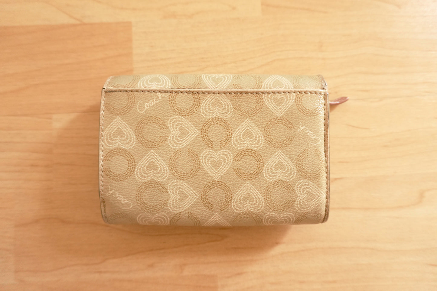 Vintage Coach Y2K Heart Print Wallet Cream Beige Pink Leather Zip Purse Coin
