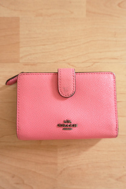 Coach Purse Vintage Bright Pink Leather Bifold Wallet Stud Fastening Women's