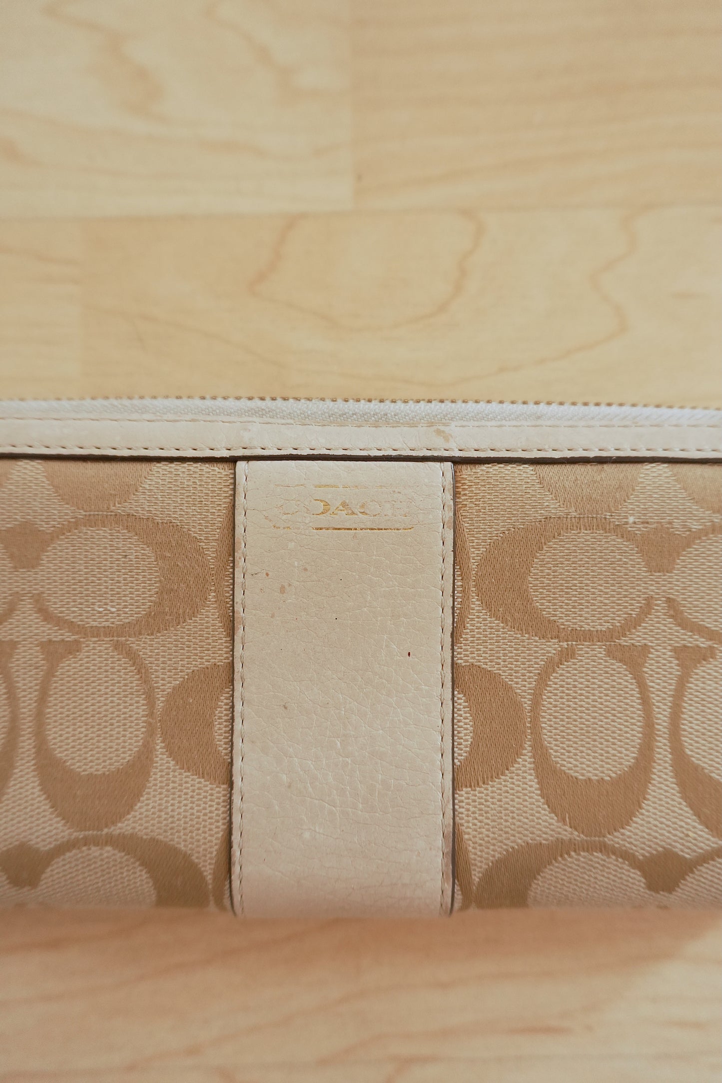 Coach Vintage Long Wallet Cream Beige Leather Monogram Zip Around Purse Gold Zip