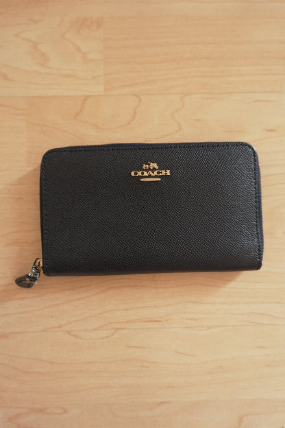 Coach Wallet Vintage Navy Blue Leather Zip around purse Gold Logo Zip Women's
