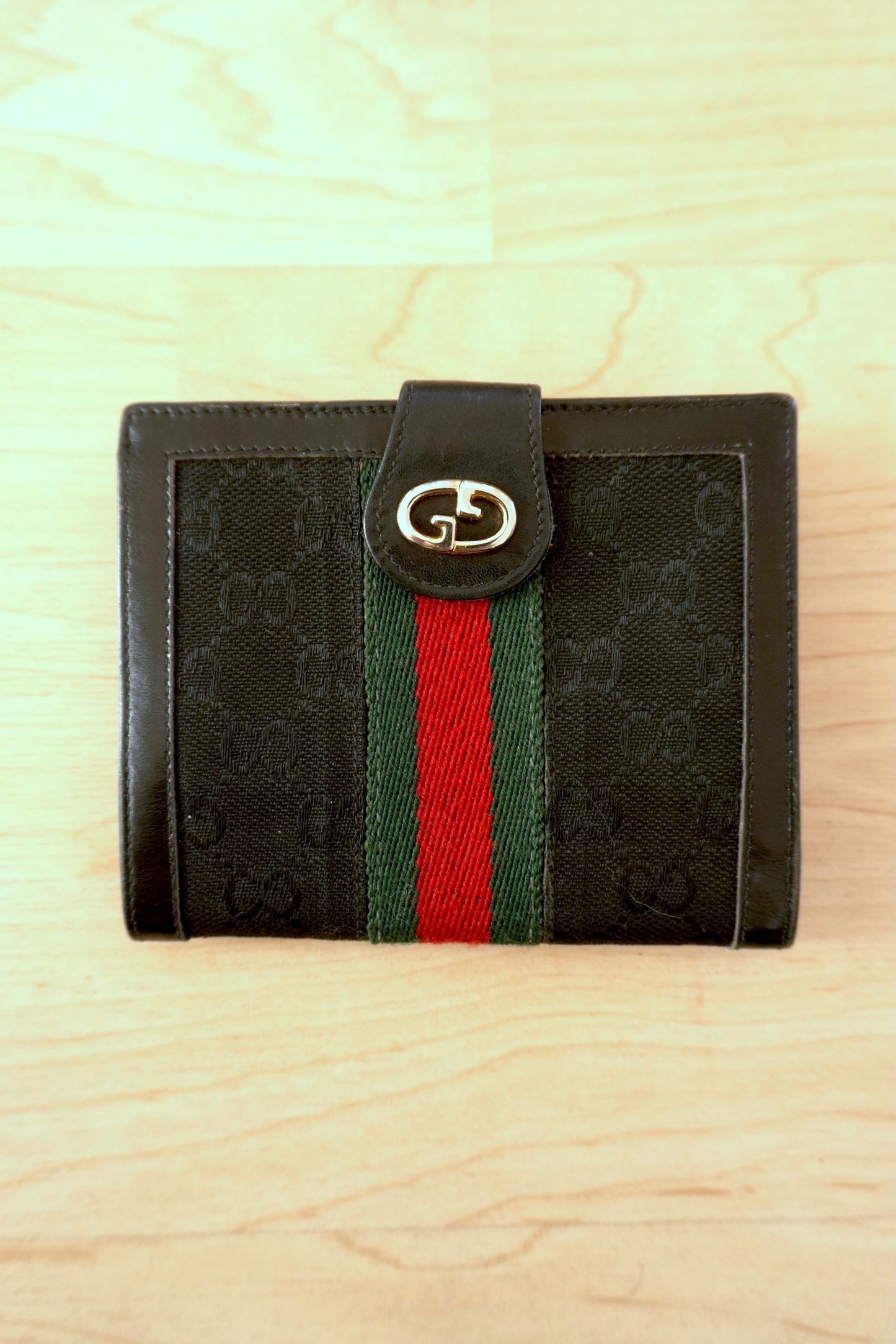 Vintage Gucci GG Canvas Wallet Black Leather Web Stripe Silver Logo Monogram