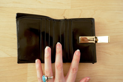 Gucci Vintage Black Leather Wallet Bifold Gold Enamel Logo Clasp Coin Pocket