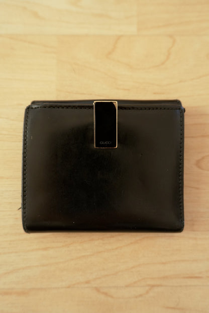 Gucci Vintage Black Leather Wallet Bifold Gold Enamel Logo Clasp Coin Pocket