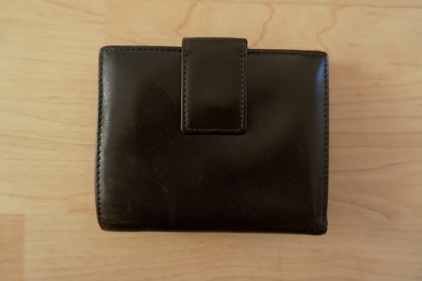 Gucci Vintage Wallet Black Leather Silver Clasp Bifold Stud Fastening Men's