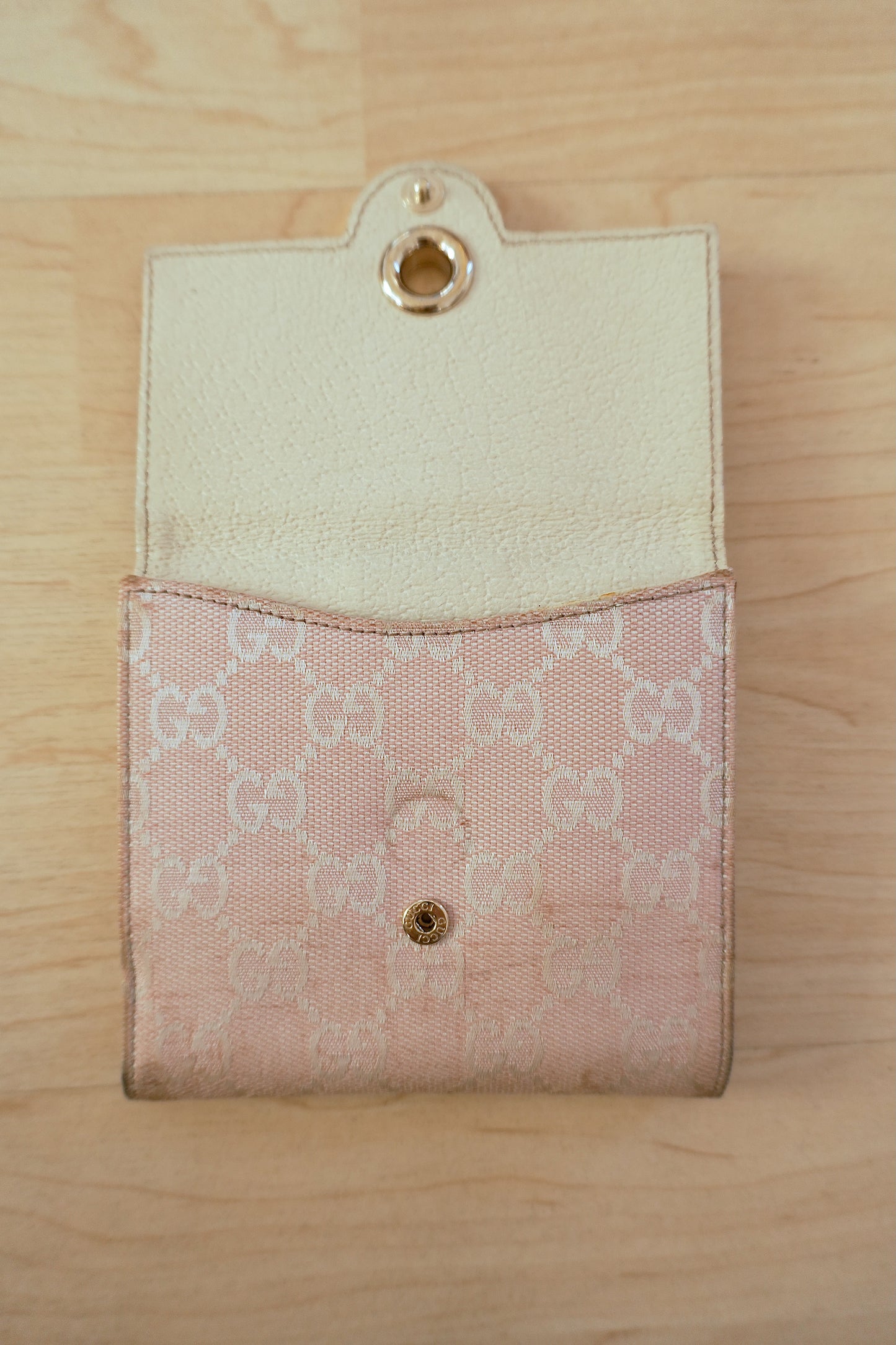 Gucci Vintage Wallet Light Pink GG Canvas Leather Silver Circle Clasp Bifold