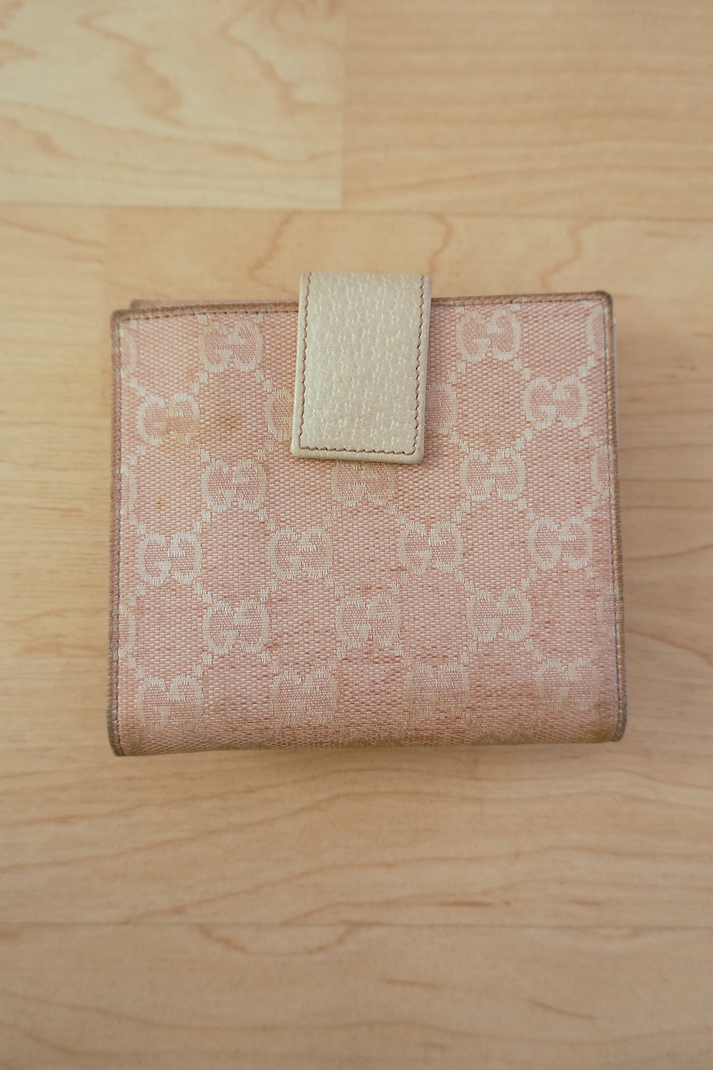 Gucci Vintage Wallet Light Pink GG Canvas Leather Silver Circle Clasp Bifold