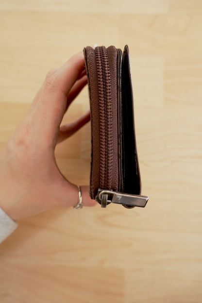 Gucci Wallet Vintage 90's Brown Canvas Leather Zip Around Purse GG Monogram Bifold Women's