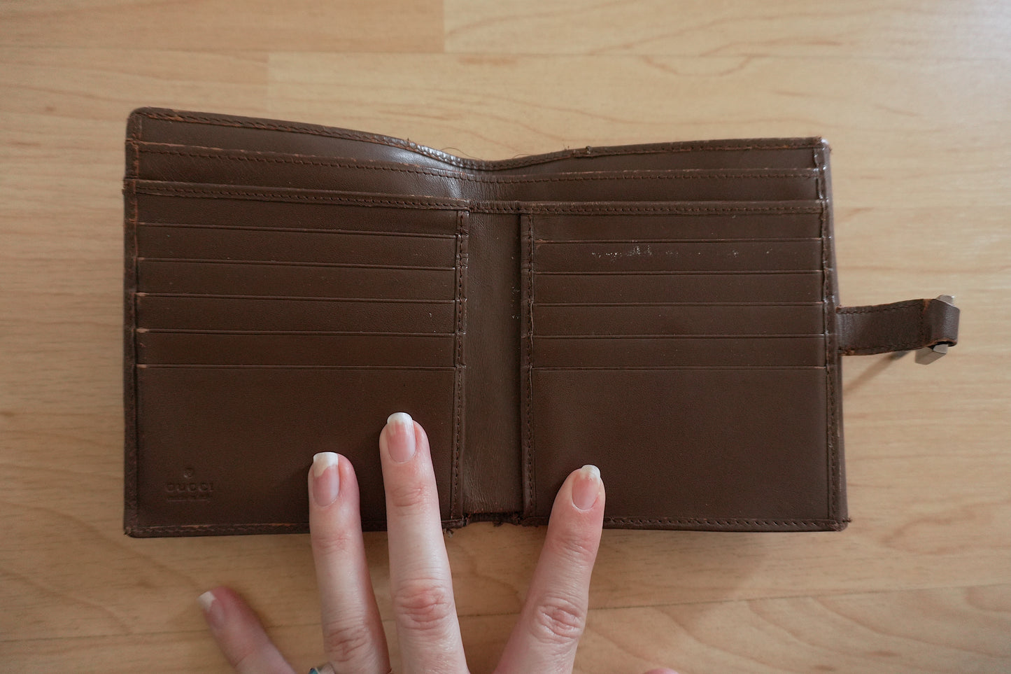 Vintage Gucci GG Monogram Wallet – Beige/Brown Canvas & Leather, Chain Detail