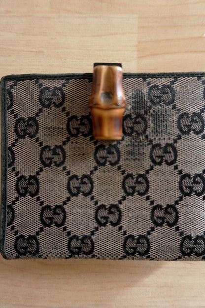 Gucci Vintage Wallet GG Monogram Black Beige Bamboo Clasp Leather Men’s