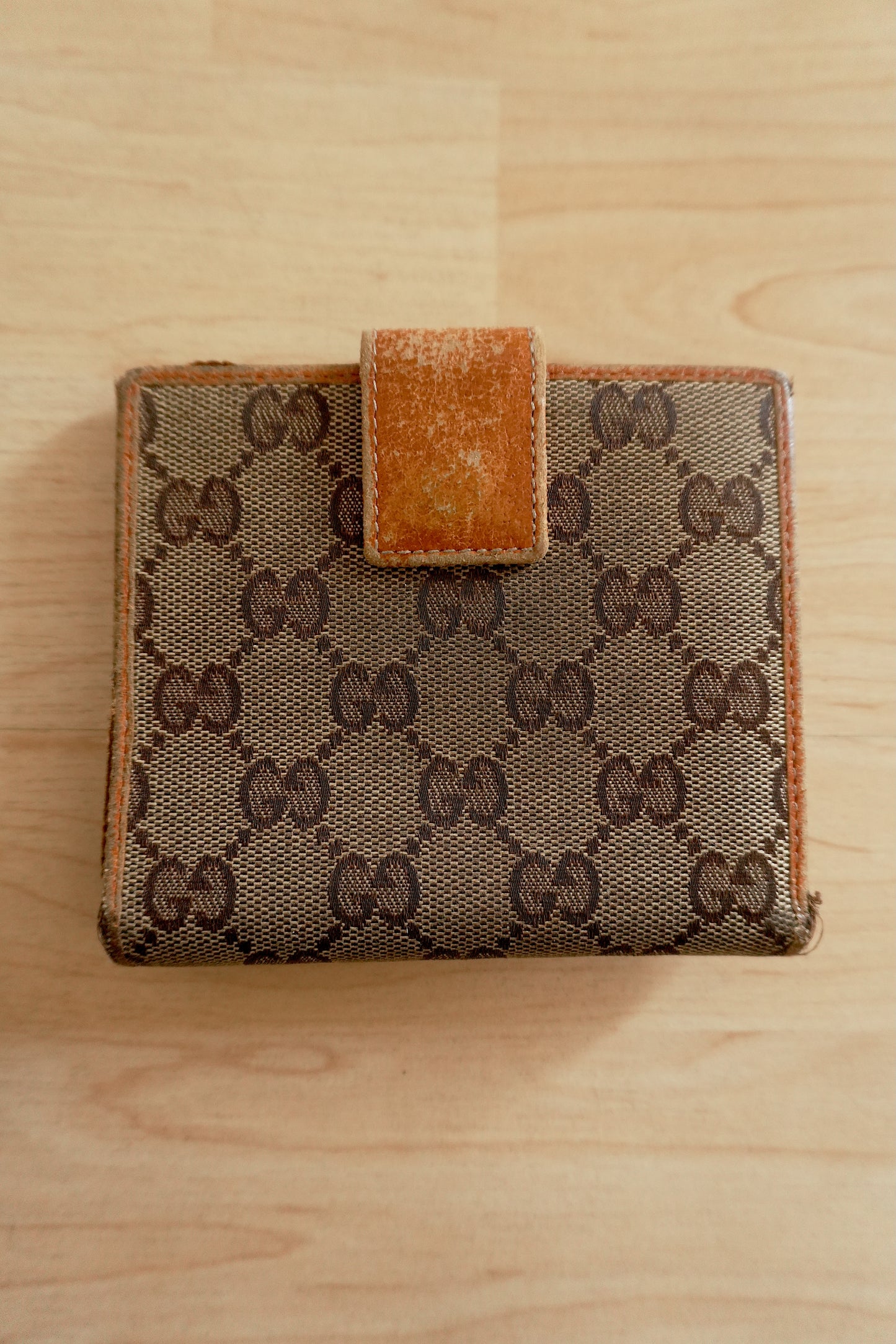 Gucci Vintage Wallet GG Monogram Brown Tan Leather Canvas Gold Logo Unisex