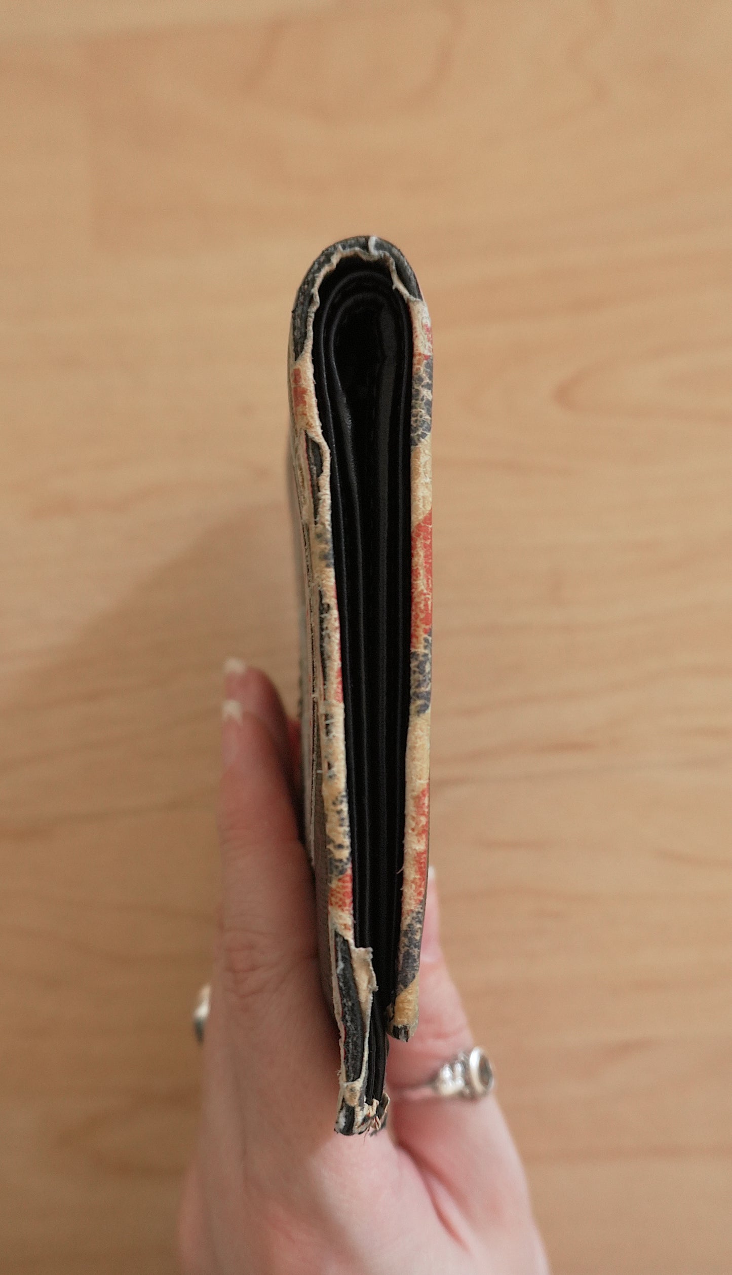 Gucci Vintage Wallet Black Leather Bifold UFO Patch Men's Coin Pouch Card Slots