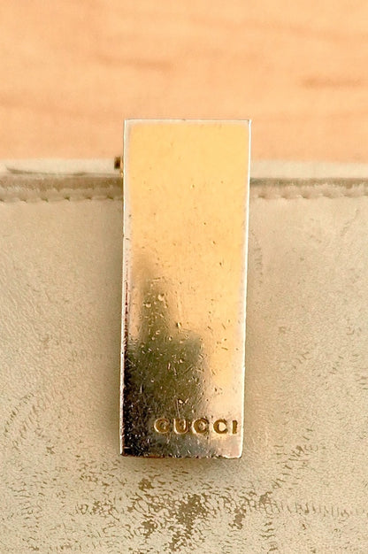 Gucci Vintage Cream Leather Bifold Wallet Gold Logo Clasp Coin Purse Women’s