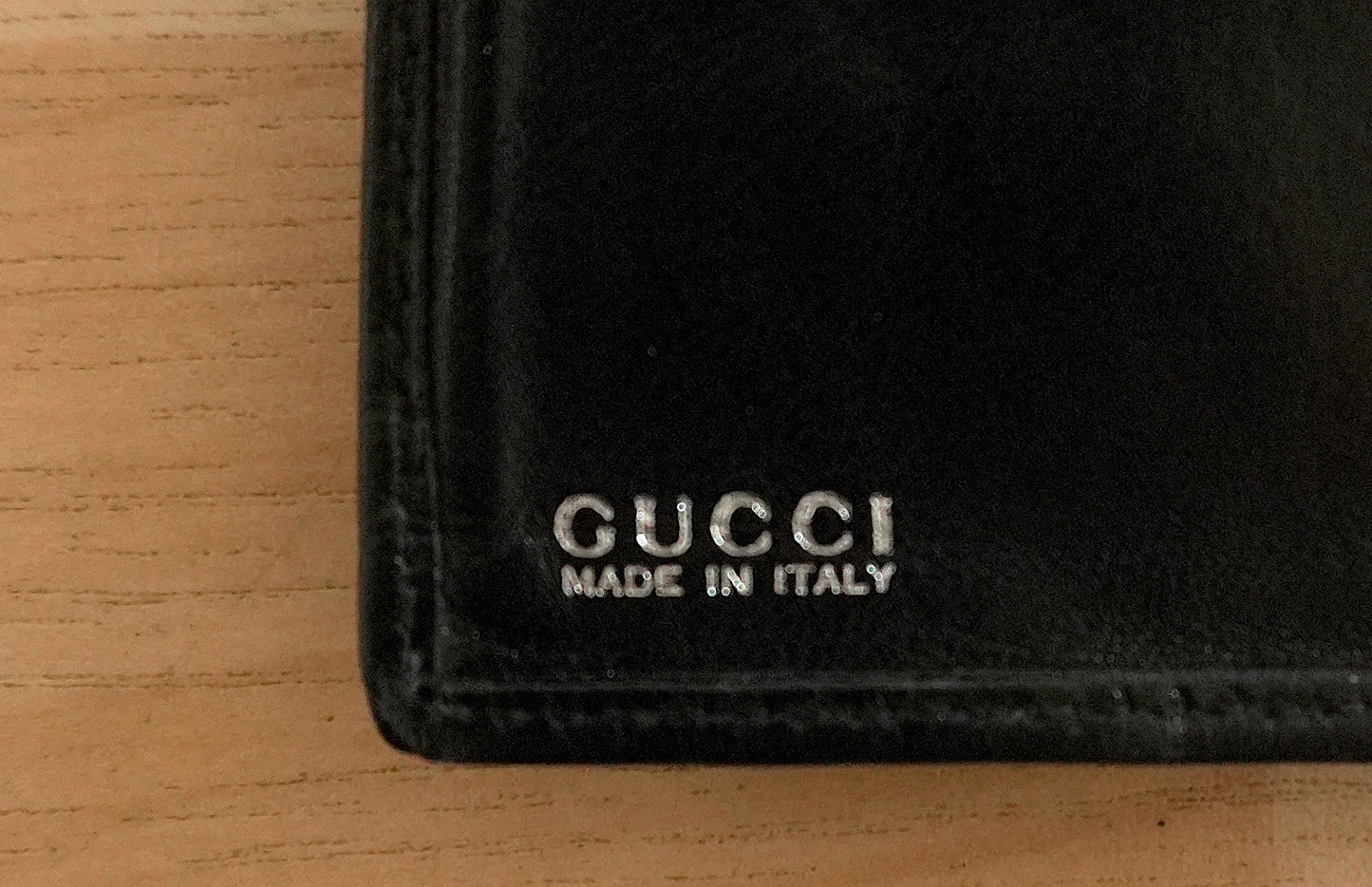 Gucci Vintage Wallet Black Leather Bifold Men's Card Slots Coin Compartment