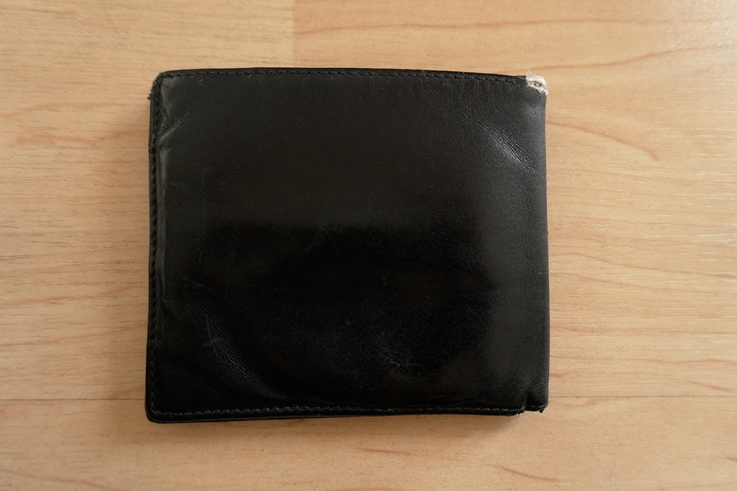 Gucci Vintage Wallet Black Leather Bifold Men's Card Slots Coin Compartment