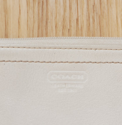 Vintage Coach Coin Purse White Cream Leather Zip Pouch Keychain Small Wallet