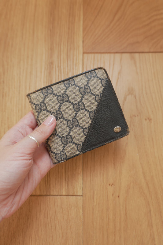 Vintage Gucci GG Monogram Wallet – Beige/Brown Leather, Gold Corner Logo